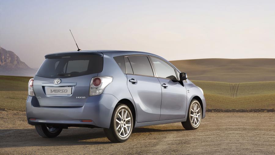 Toyota Verso 2009 года  (фото 12 из 65)